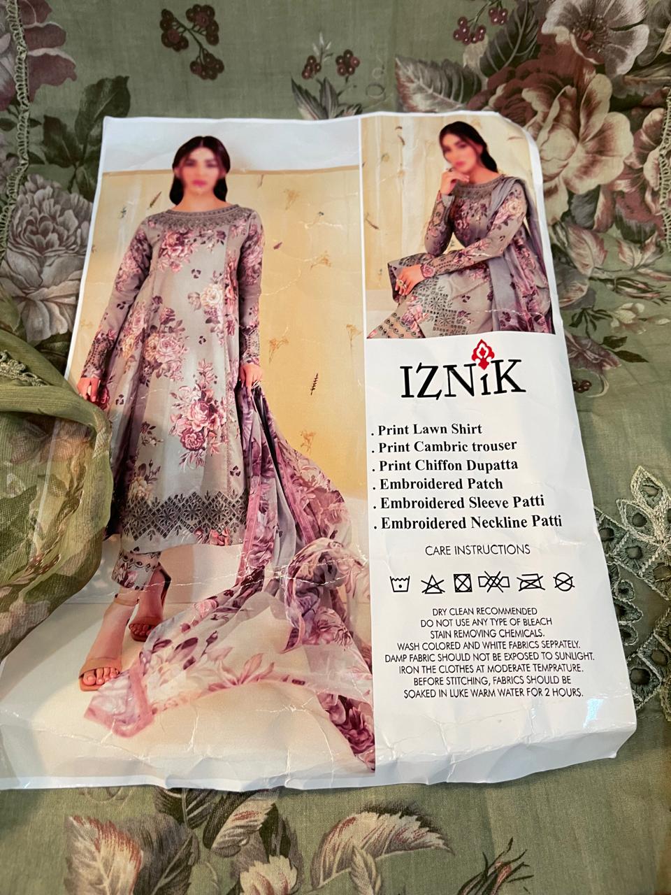 3-Piece IZNIK Ready-to-Wear Dress