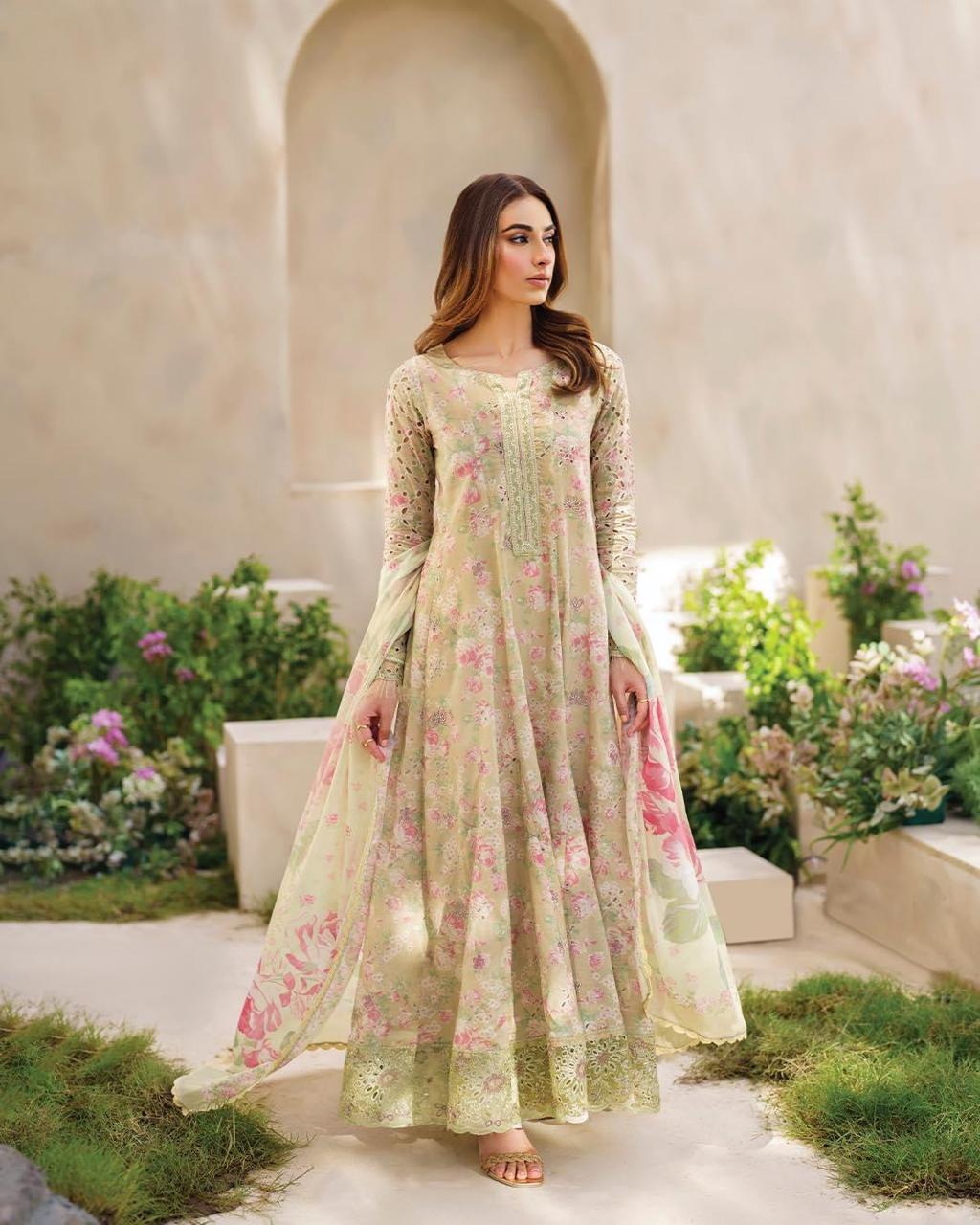 3-Piece IZNIK Ready-to-Wear Dress