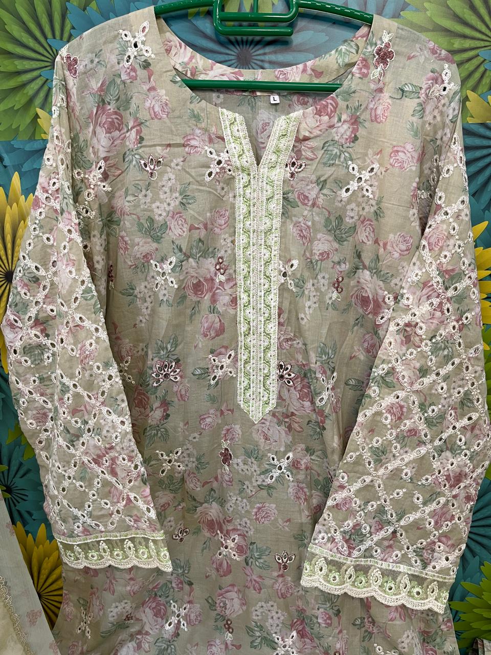 3-Piece IZNIK Ready-to-Wear Dress